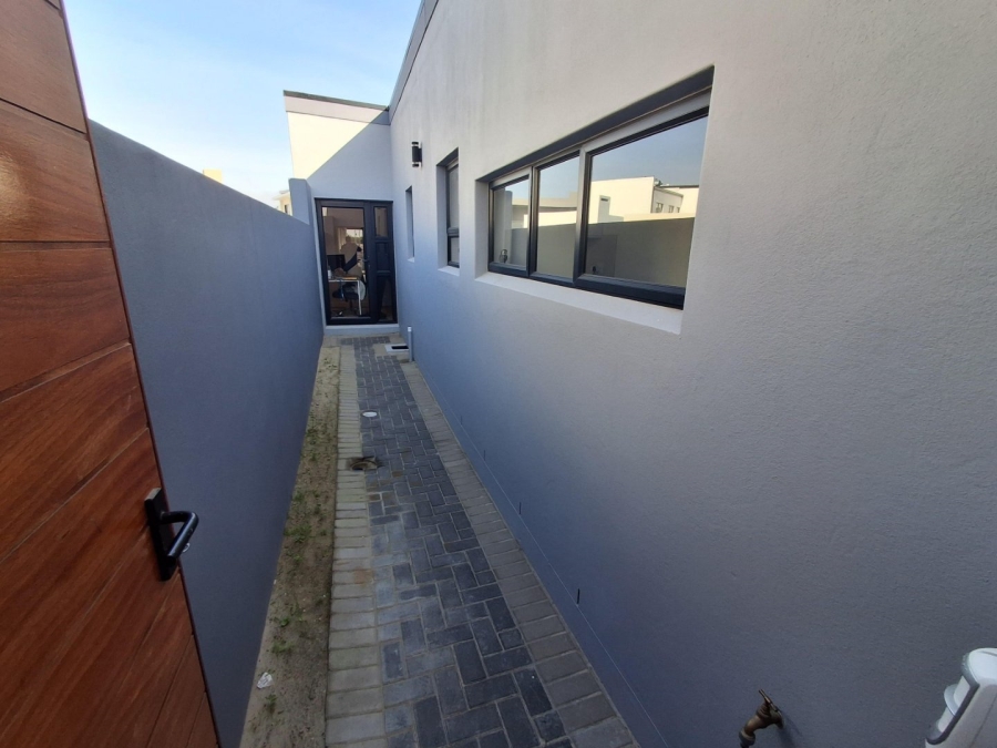 3 Bedroom Property for Sale in Sandown Western Cape